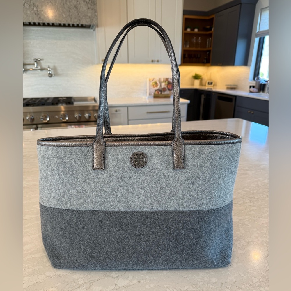 Tory Burch Gray wool Handbag